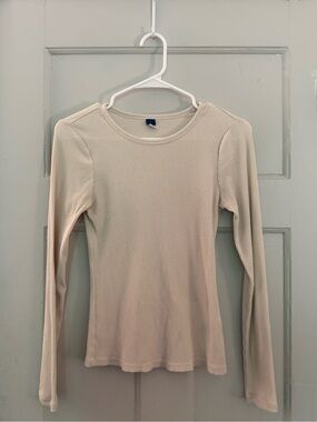 Old Navy Cream Ribbed Long-Sleeve Crewneck Top